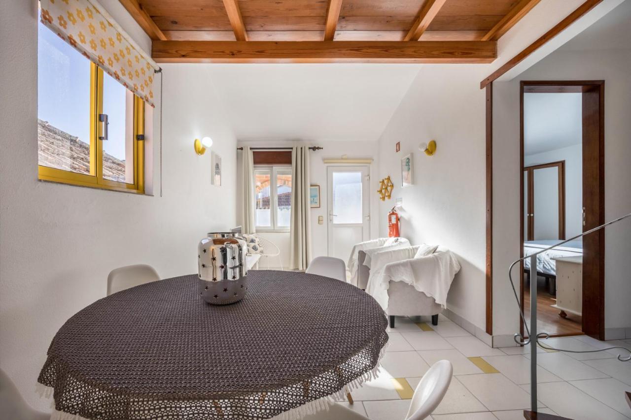 Amarelo Apartment Odeceixe