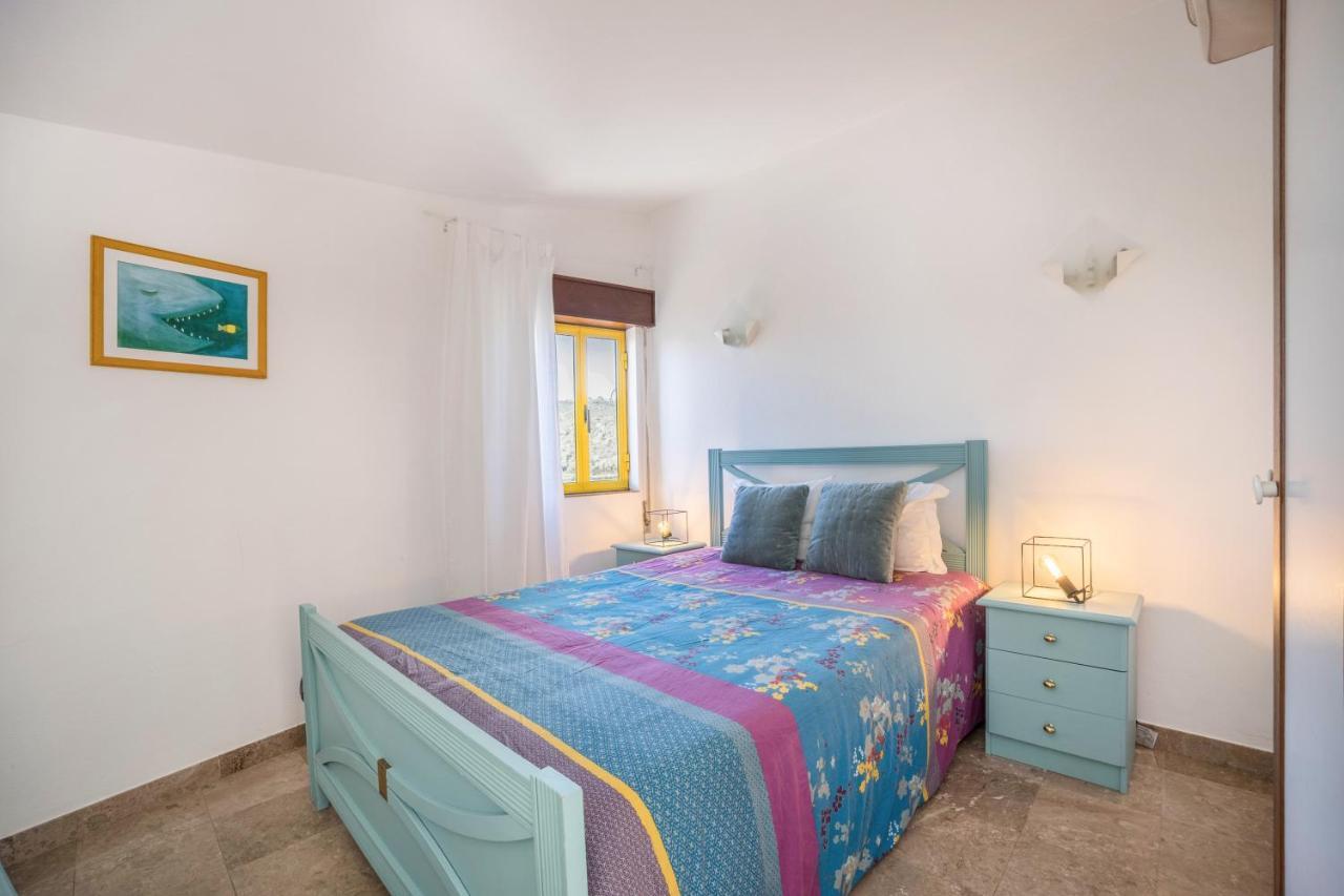 Amarelo Apartment Odeceixe
